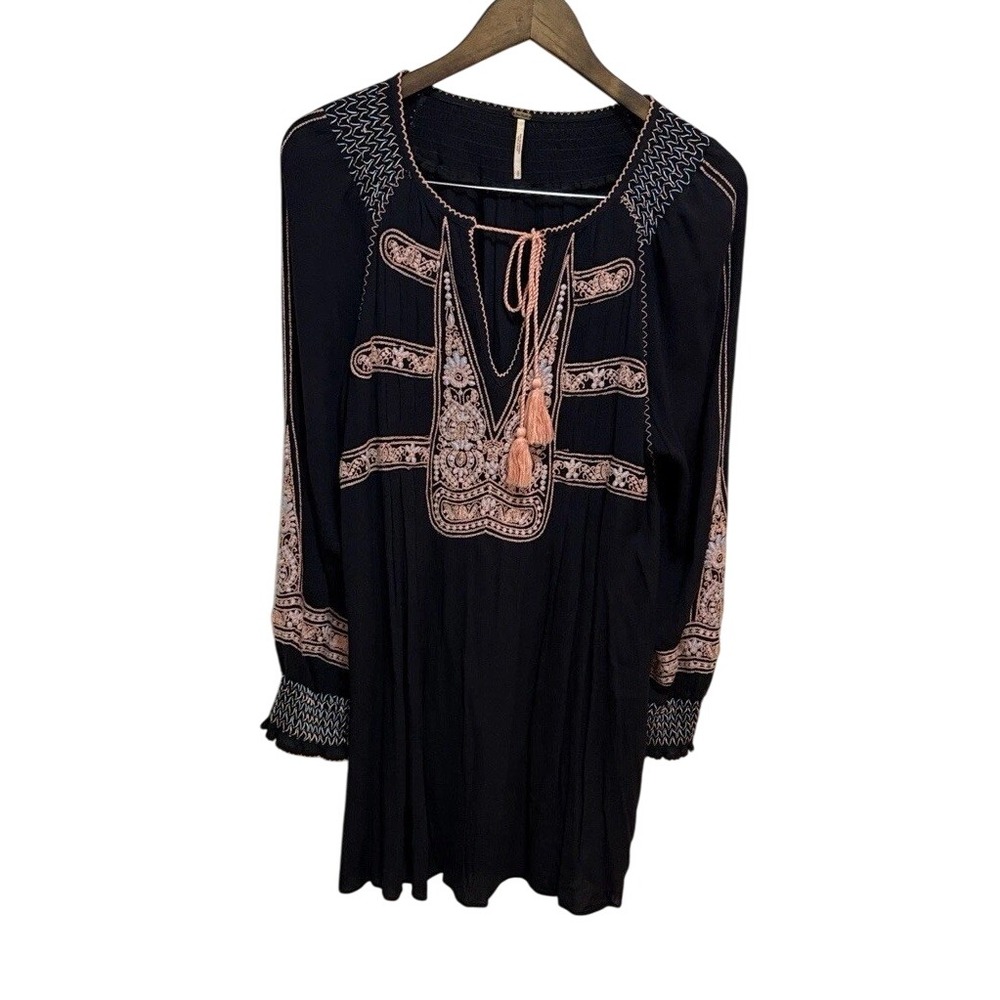 Free People Black Wind Willow Mini Dress BOHO w/Embroidery‎ Peasant Style Sz S - Picture 3 of 14